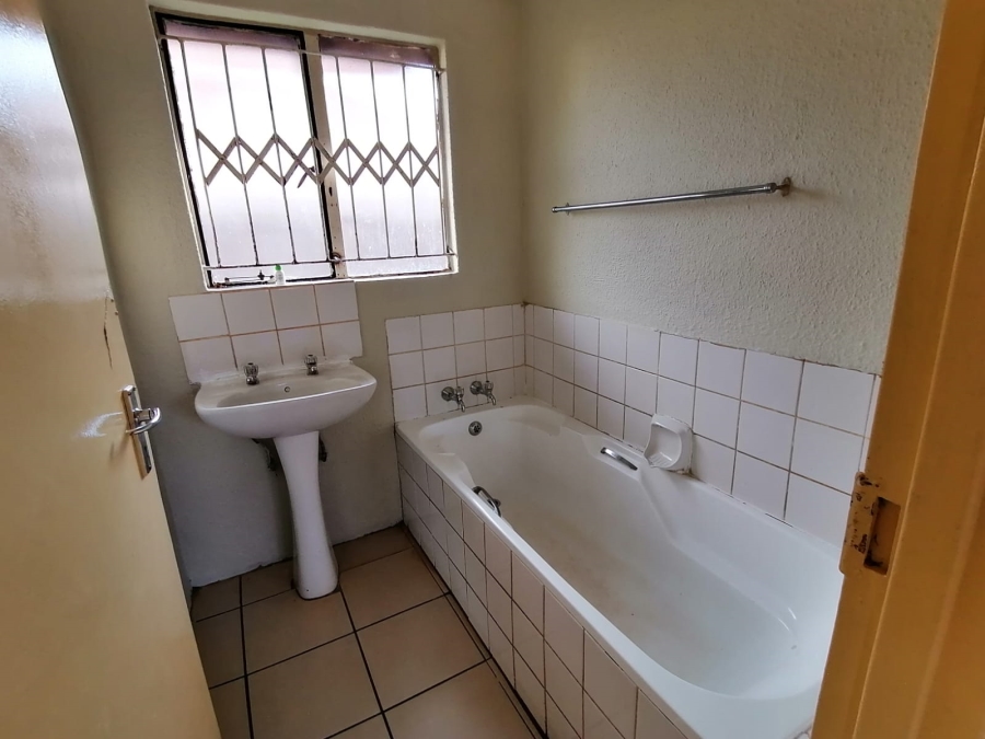 3 Bedroom Property for Sale in Tlhabane West North West